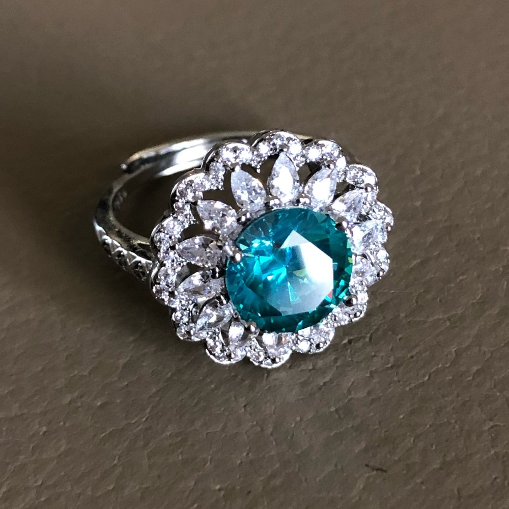 Emerald Ring Size Adjustable - image 6